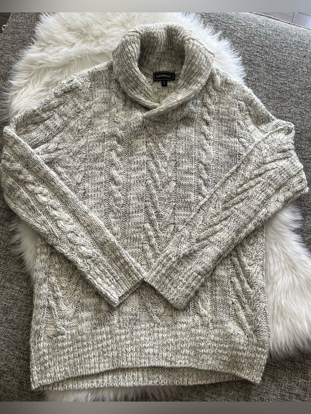 Express Men's Cable Knit Turtleneck Sweater in Oatmeal